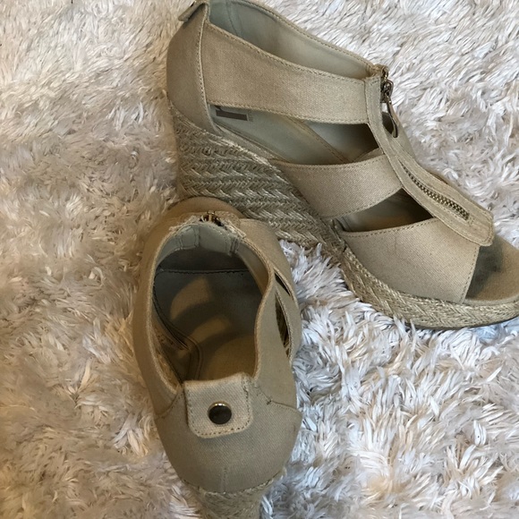 Wedges - Picture 2 of 4